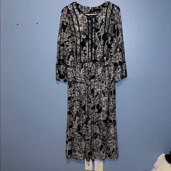 Donna Karan Maxi Elegant Black and White Paisley Dress - size 6 - B5 - Picture 1 of 6
